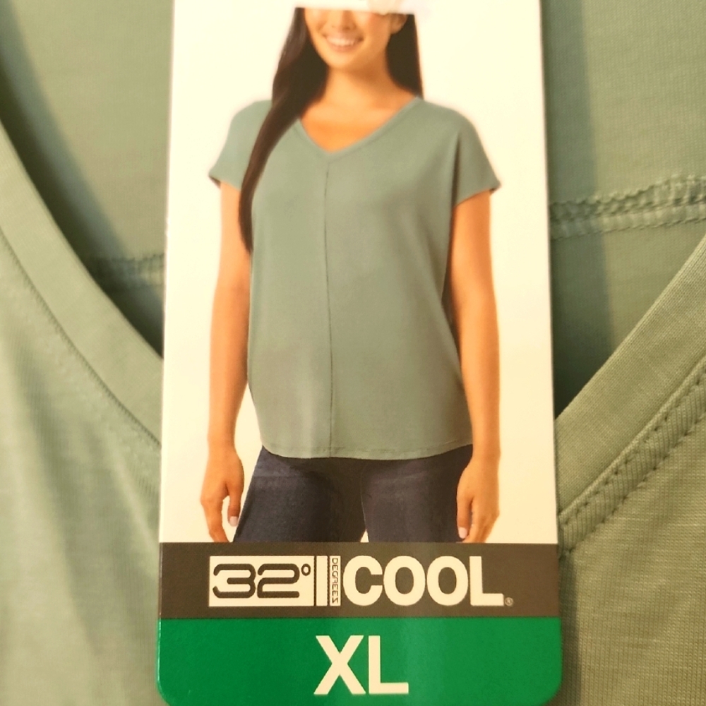 32 Degrees Cool Woman's Top